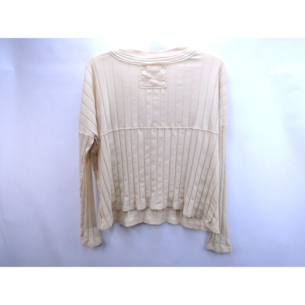 Free people In The Mix Ivory Ribbed Long Sleeve large button top Top size Medium - Picture 10 of 11